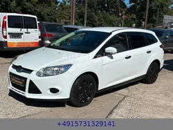 Weiß Gebraucht 2013 Ford Focus Ambiente Kombi | 3.499 € (Superpreis)