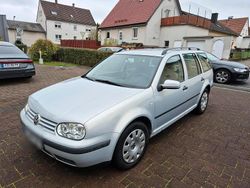 Silber Gebraucht 2000 VW Golf IV Limousine | 2.000 € (Teuer)