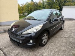 Schwarz Gebraucht 2012 Peugeot 207 Kleinwagen | 3.499 € (Etwas zu teuer)
