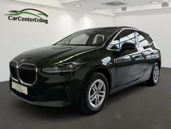 Sanremo green metallic Gebraucht 2022 BMW 218 Active Tourer Sport Line Van / Kleinbus | 25.990 € (Fairer Preis)