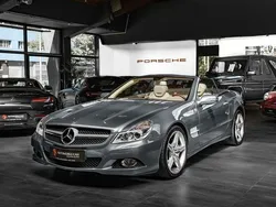 Grau Gebraucht 2010 Mercedes SL350 Cabrio | 39.900 €