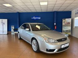 Silber Gebraucht 2003 Ford Mondeo ST Limousine | 9.990 €