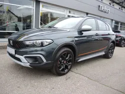 Grün Gebraucht 2023 Fiat Tipo Garmin Limousine | 20.980 € (Fairer Preis)