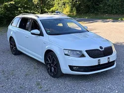 Weiß Gebraucht 2015 Skoda Octavia LAURIN & KLEMENT Kombi | 14.100 € (Fairer Preis)