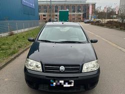 Schwarz Gebraucht 2003 Fiat Punto Kleinwagen | 2.250 €