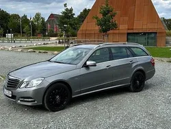Grau Gebraucht 2011 Mercedes E350 Avantgarde Kombi | 13.900 € (Guter Preis)