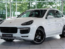 Weiss Gebraucht 2016 Porsche Cayenne SUV | 49.900 € (Teuer)