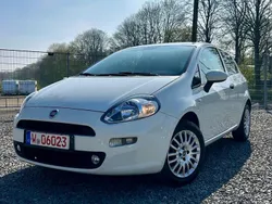 Weiß Gebraucht 2016 Fiat Grande Punto Kleinwagen | 4.990 €