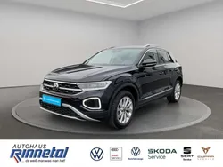 Deep black perleffekt Gebraucht 2024 VW T-Roc Style SUV | 31.890 € (Fairer Preis)