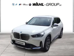 Weiß Gebraucht 2024 BMW iX1 xLine SUV | 42.890 € (Guter Preis)