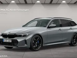 Grau Gebraucht 2024 BMW 320 Comfort Edition Kombi | 51.795 €