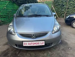 Silber Gebraucht 2006 Honda Jazz Cool Kleinwagen | 2.200 € (Fairer Preis)