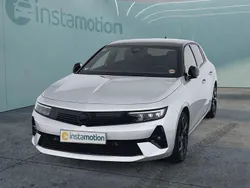 Silber Gebraucht 2023 Opel Astra GS Line Limousine | 25.449 € (Etwas zu teuer)