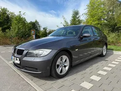 Grau Gebraucht 2008 BMW 320 Limousine | 4.200 € (Superpreis)