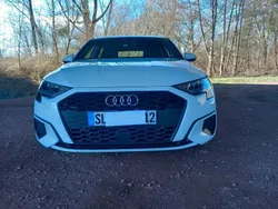 Weiß Gebraucht 2022 Audi A3 Sportback e-tron Limousine | 22.790 € (Guter Preis)