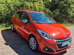 Orange Gebraucht 2017 Peugeot 208 Allure Kleinwagen | 8.100 € (Fairer Preis)