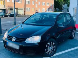 Schwarz Gebraucht 2007 VW Golf V Limousine | 850 € (Superpreis)
