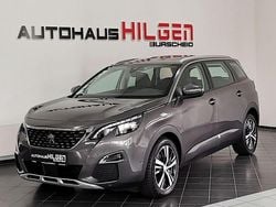 Grau Gebraucht 2020 Peugeot 5008 Allure Van / Kleinbus | 24.950 € (Guter Preis)