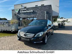 Schwarz Gebraucht 2013 Mercedes B180 Van / Kleinbus | 10.990 € (Fairer Preis)