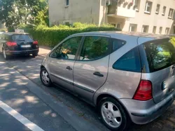 Silber Gebraucht 1999 Mercedes A140 Avantgarde Limousine | 800 € (Fairer Preis)