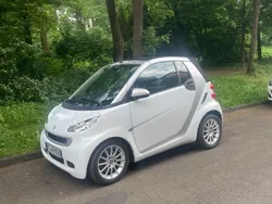 Weiß Gebraucht 2011 Smart ForTwo Cabrio Passion Cabrio | 4.800 € (Fairer Preis)