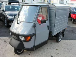 Grau Neu 2024 Piaggio APE SUV | 8.890 €