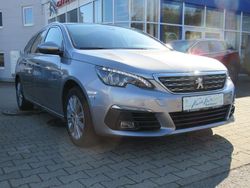 Artensesilber (metallic) Gebraucht 2018 Peugeot 308 Allure Kombi | 10.990 € (Fairer Preis)