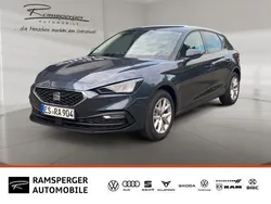 Grau (magnetic grau metallic) Neu 2025 Seat Leon Limousine | 35.930 € (Teuer)