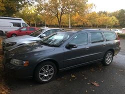 Grau Gebraucht 2007 Volvo V70 Kombi | 1.500 €
