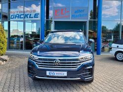 Blau Gebraucht 2023 VW Touareg R-line SUV | 67.990 € (Guter Preis)
