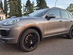Braun Gebraucht 2015 Porsche Cayenne SUV | 29.500 € (Fairer Preis)