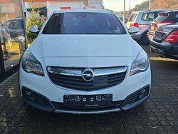 Weiß Gebraucht 2016 Opel Insignia Country Tourer Basis Kombi | 9.900 € (Fairer Preis)