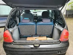 Schwarz Gebraucht 2004 Renault Twingo Kleinwagen | 890 €