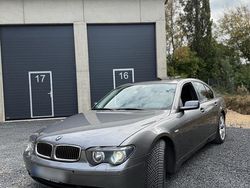 Grau Gebraucht 2004 BMW 735 Limousine | 6.299 €