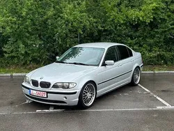 Silber Gebraucht 2002 BMW 320 Performance Limousine | 6.700 €