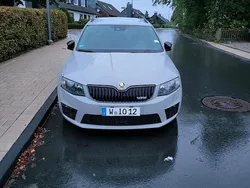Grau Gebraucht 2017 Skoda Octavia RS Kombi | 16.700 € (Fairer Preis)