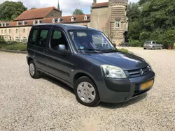 Grau Gebraucht 2005 Citroën Berlingo Van / Kleinbus | 1.650 €