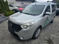 Grau Gebraucht 2012 Dacia Dokker Lauréate Van | 2.990 €