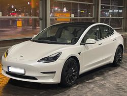 Weiß Gebraucht 2021 Tesla Model 3 Performance Limousine | 26.000 € (Superpreis)