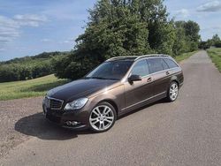 Braun Gebraucht 2013 Mercedes C200 Edition Limousine | 10.200 € (Etwas zu teuer)