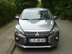 Grau Gebraucht 2023 Mitsubishi Space Star Select Kleinwagen | 9.790 € (Guter Preis)