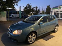 Blau Gebraucht 2005 VW Golf V Limousine | 3.300 € (Teuer)