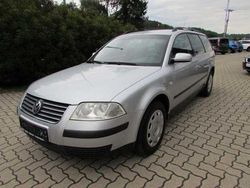 Silber Gebraucht 2002 VW Passat Kombi | 2.490 € (Teuer)