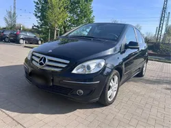 Schwarz Gebraucht 2009 Mercedes B200 Van / Kleinbus | 4.900 € (Fairer Preis)