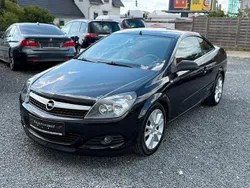Schwarz Gebraucht 2006 Opel Astra Cabriolet Cabrio | 1.490 € (Guter Preis)