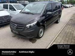 Obsidianschwarz (metallic) Gebraucht 2022 Mercedes Vito Van / Kleinbus | 29.571 € (Superpreis)