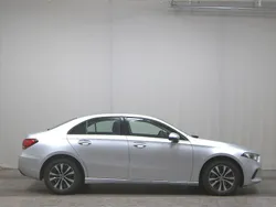 Silber Gebraucht 2021 Mercedes A200 Style Limousine | 22.680 € (Guter Preis)