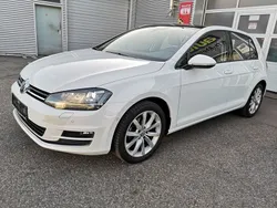 Weiß Gebraucht 2013 VW Golf VII Highline Limousine | 7.950 € (Etwas zu teuer)