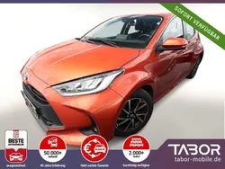 Orange Gebraucht 2022 Toyota Yaris Hybrid Team Kleinwagen | 20.288 € (Fairer Preis)