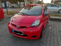 Rot Gebraucht 2011 Toyota Aygo Edition Kleinwagen | 3.700 € (Fairer Preis)